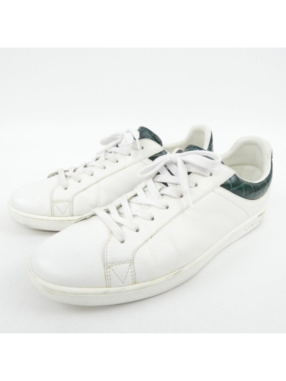 Louis Vuitton Size 8.5 White Sneakers - Picture 3 of 6